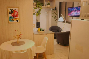 Fresh Studio Apartment near Colon Street in downtown